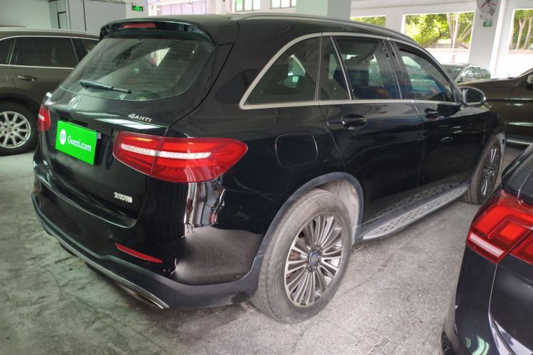 Used Mercedes-Benz GLC 2017 GLC 260 4MATIC Dynamic Edition Rear Right 45 Deg