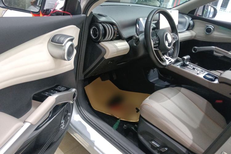 Used BYD Yuan PLUS 2024 Honor Edition 430KM Beyond Model
