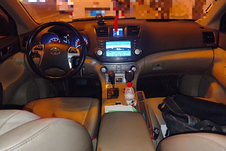 Used Toyota Highlander 2012 2.7L Two-Wheel Drive 7-Seater Luxury Edition
