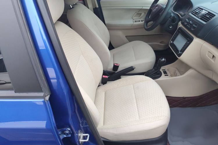 Used Skoda Fabia 2014 1.4L Automatic Crystal Edition
