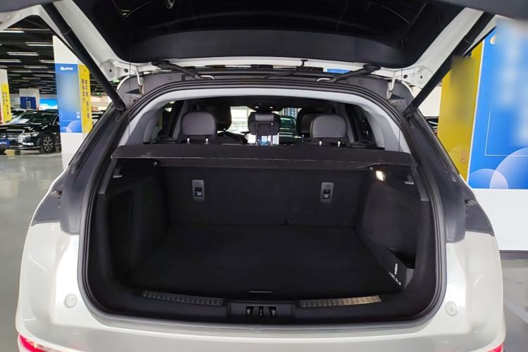 Used Lincoln Corsair 2022 2.0T Two-Wheel Drive Deluxe Edition Trunk