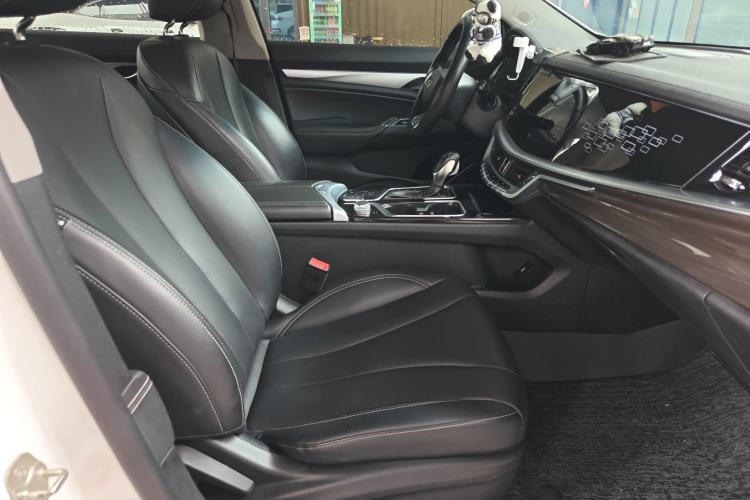 Used Geely Auto Emgrand GT 2020 Revised 1.8T Navigation Edition