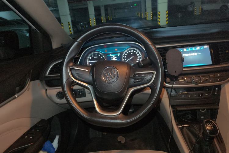 Used Buick GT 2016 15N Manual Luxury Version Steering Wheel