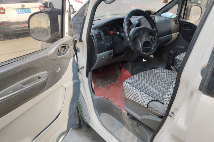 Used FORTHING Lingzhi 2013 M3 1.6L 7-Seater Luxury Model
