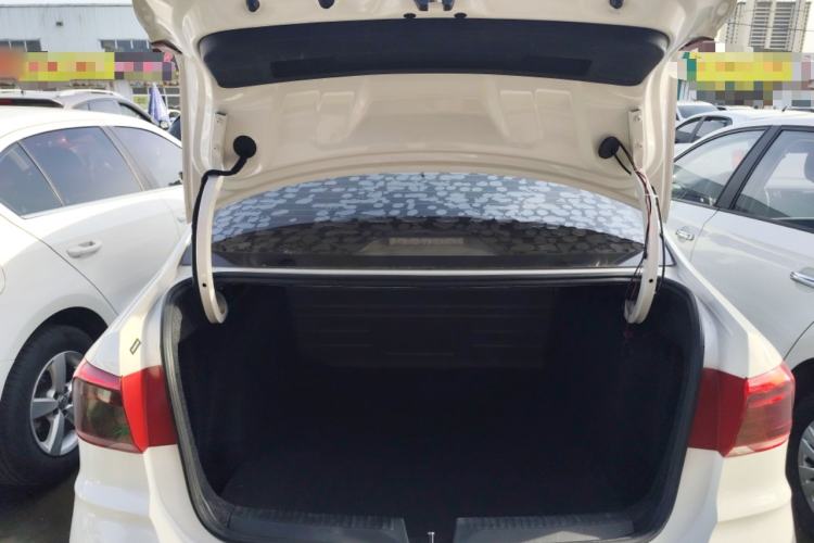 Used Volkswagen Santana 2019 1.5L Manual Fashion Edition China VI Standard
