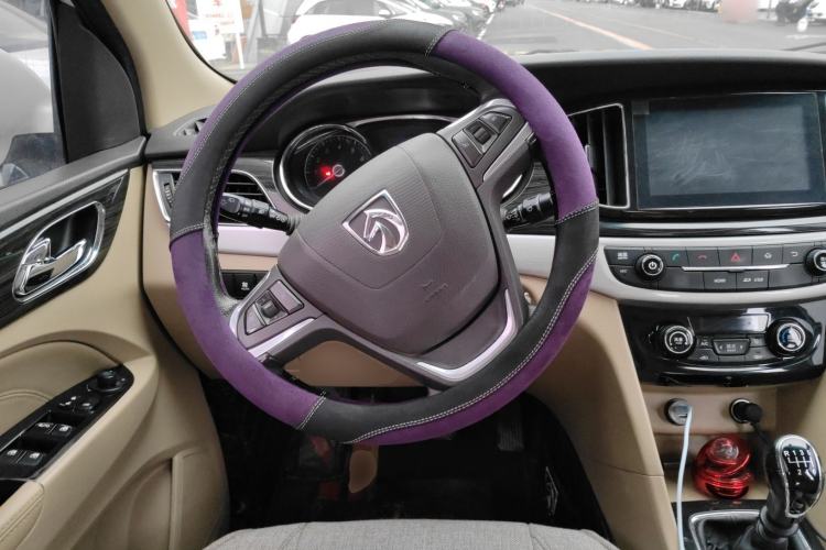 Used Baojun 730 2016 1.5T Manual Luxury Edition 7 Seats