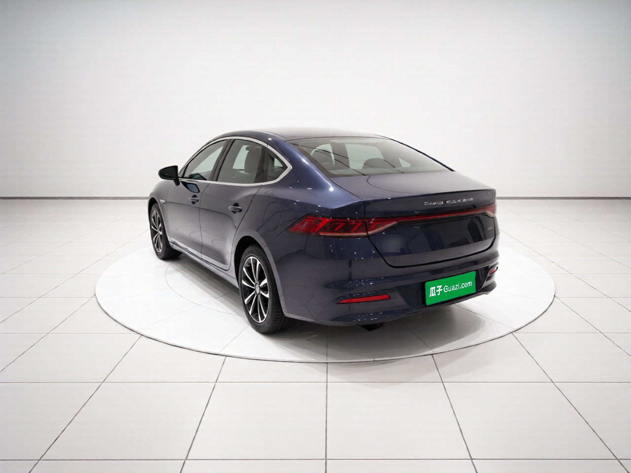 BYD Qin PLUS 2023 Champion Edition DM-i 55KM Leading Model — снимка 4
