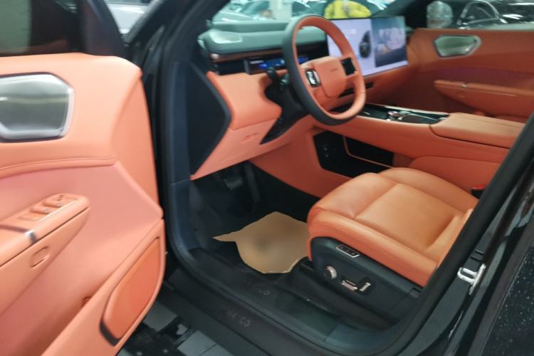 Used Lynk & Co 900 2025 2.0T Ultra
