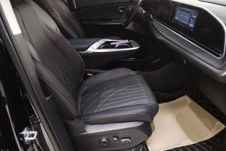 Used SAIC MAXUS G90 2023 2.0T Interstellar Six-Seater Version