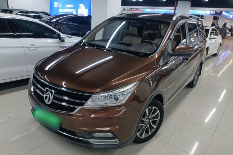 Used Baojun 730 2017 1.5T Manual Fashion Version 7 Seats China V Emission Standard