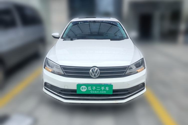 Used Volkswagen Sagitar 2017 1.6L Manual Comfort Model