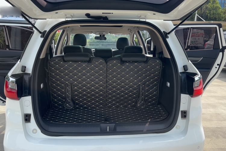 Used BYD Song MAX 2017 1.5T Automatic Smart Connect Elite 7-Seater
