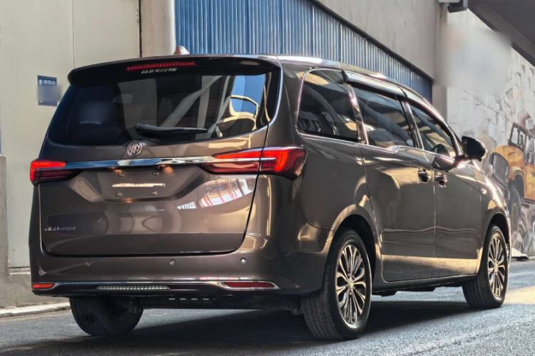 Used Buick GL8 2021 Land Cruiser Executive Class 652T Comfort Model Exterior 3