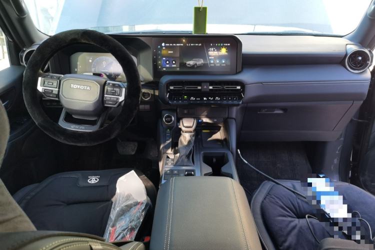 Used Toyota Prado 2024 2.4T All-Terrain TX Version 5 Seats Center Console