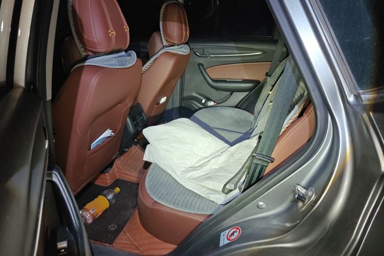 Used Brilliance V6 2018 1.5T Automatic Prestige Model Left Rear Seat