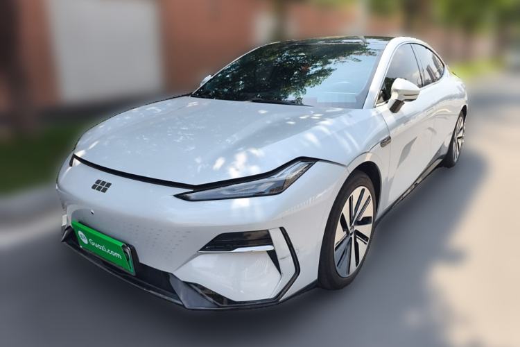 Used Geely Galaxy E8 2024 665 km Range Rear-Drive Starship Long-Range Version