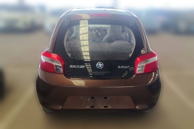 Used Venucia R30 2014 1.2L Manual Comfort Edition
