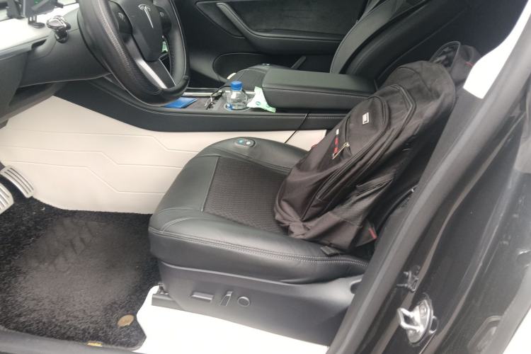 Used Tesla Model Y 2024 Long-Range All-Wheel-Drive Version