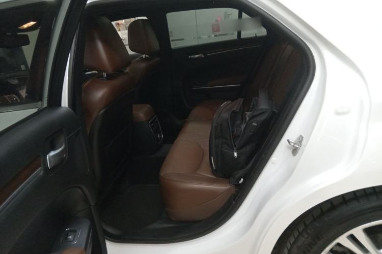 Used Chrysler 300C 2014 3.0L Excellence Edition