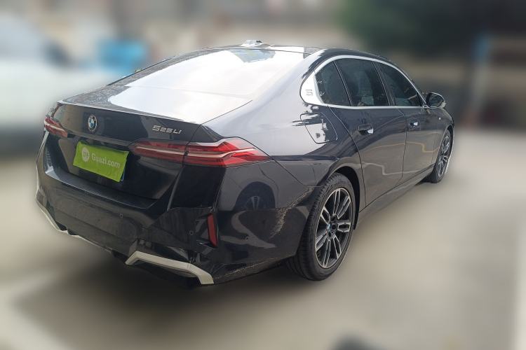 Used BMW 5 Series 2025 525Li M Sport Package Rear Right 45 Deg