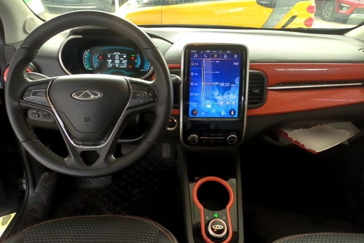 Used Chery QQ Little Ant 2019 4-Seater Smart Edition 35 kWh Center Console