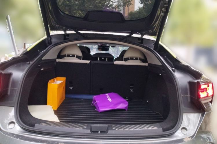 Used Lynk & Co 05 2020 2.0TD Two-Wheel Drive Shine Halo