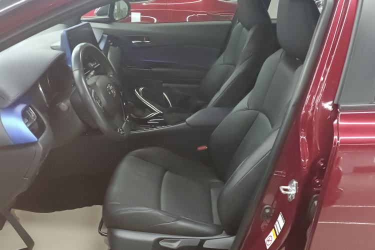 Used Toyota IZOA 2018 2.0L Yichi Version China VI Standard