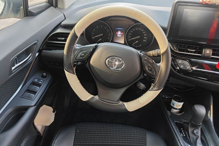 Used Toyota IZOA 2021 2.0L Yixing Version
