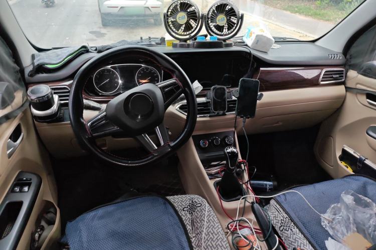 Used CHANGAN KUAYUE Xing V5 2021 1.6L Fortune-Attracting Deluxe Model DAM16KR