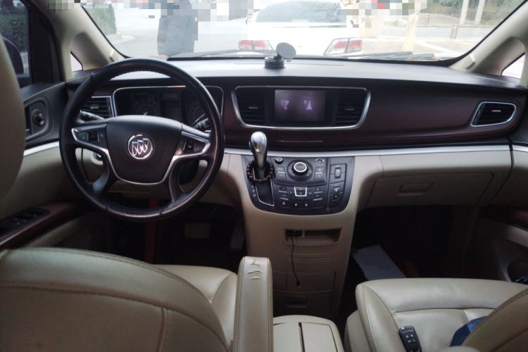 Used Buick GL8 2018 28T Luxury Model China VI Standard Center Console