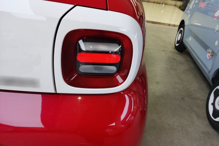 Used ORA Black Cat 2021 301 km Basic Version
