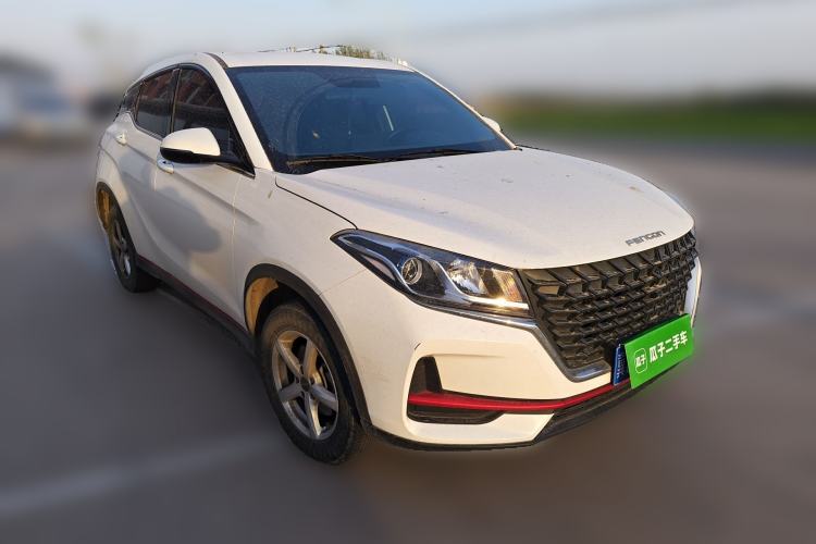 Used Dongfeng Fengon 500 2022 1.5L Manual Enjoyment Model Front Right 45 Deg