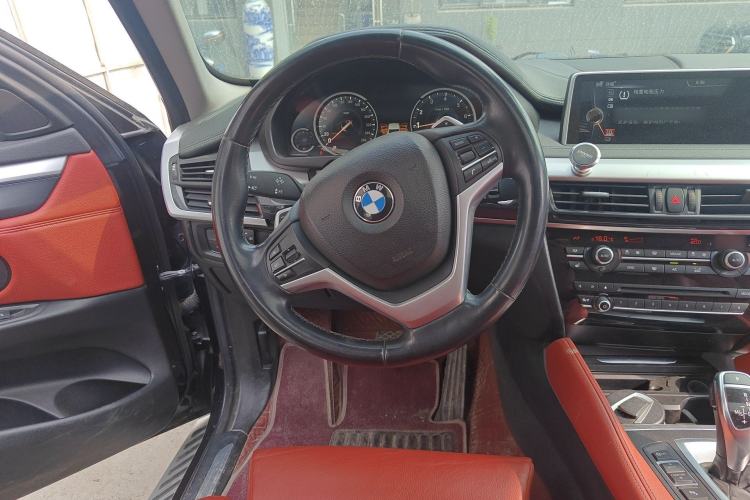 Used BMW X6 2016 xDrive35i Base Model Middle East Steering Wheel