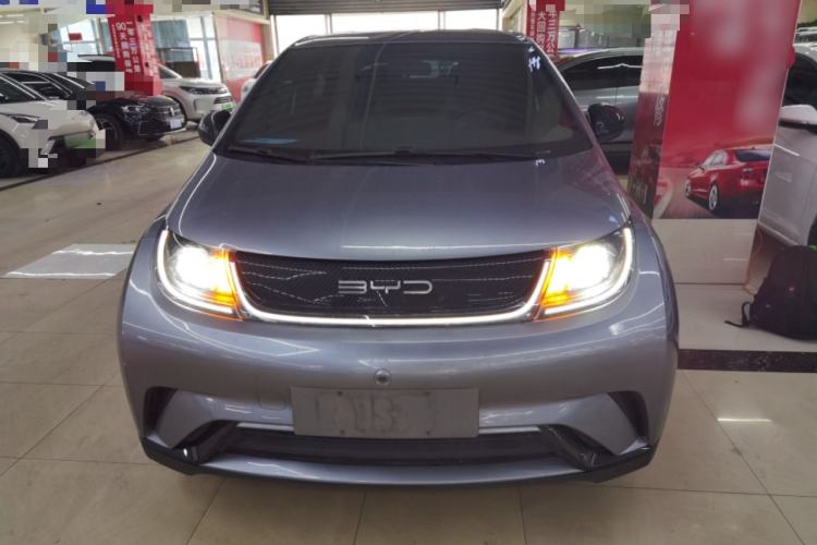 Used BYD Dolphin 2023 420 km Free Version Front