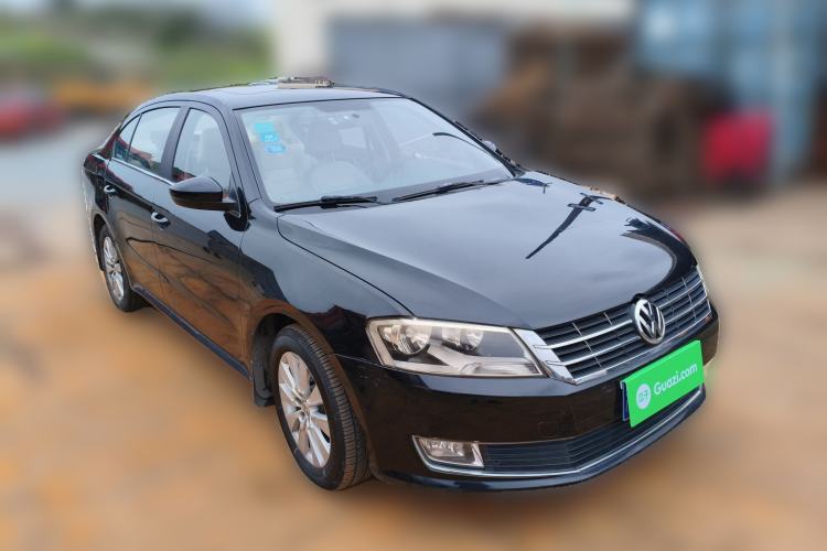 Used Volkswagen Lavida 2013 1.6L Manual Comfort Edition
