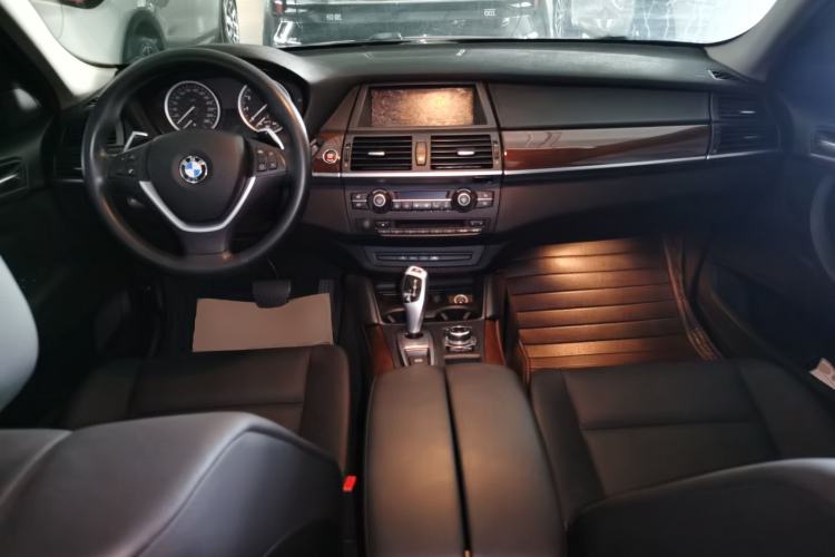 Used BMW X6 2012 xDrive35i Center Console