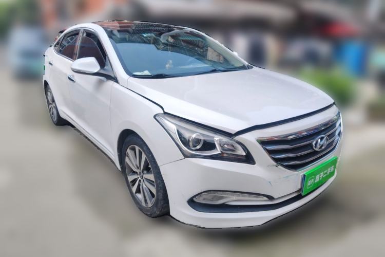 Used Hyundai Mistra 2016 1.8L Automatic Smart GLS Front Right 45 Deg