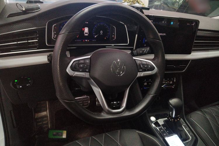 Used Volkswagen Tiguan L 2024 330TSI Automatic Two-Wheel Drive R-Line Enhanced Edition