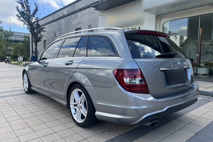 Used Mercedes-Benz C-Class 2011 C 200 Luxury Sport Touring Edition
