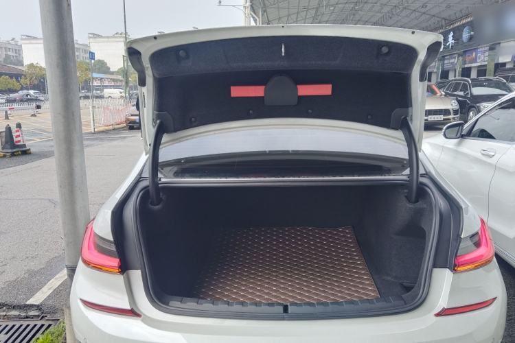 Used BMW 3 Series 2020 Facelifted 325i M Sport Package
