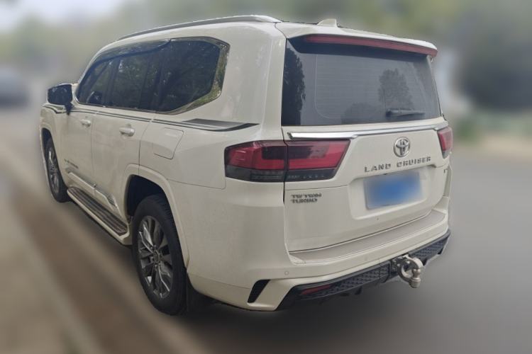 Used Toyota Land Cruiser 
