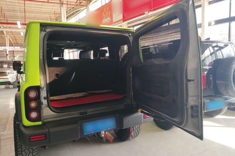 Used 212 T01 2024 2.0T Explorer