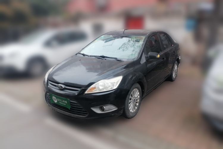 Used Ford Focus 2013 Sedan Classic 1.8L Manual Fashion Edition