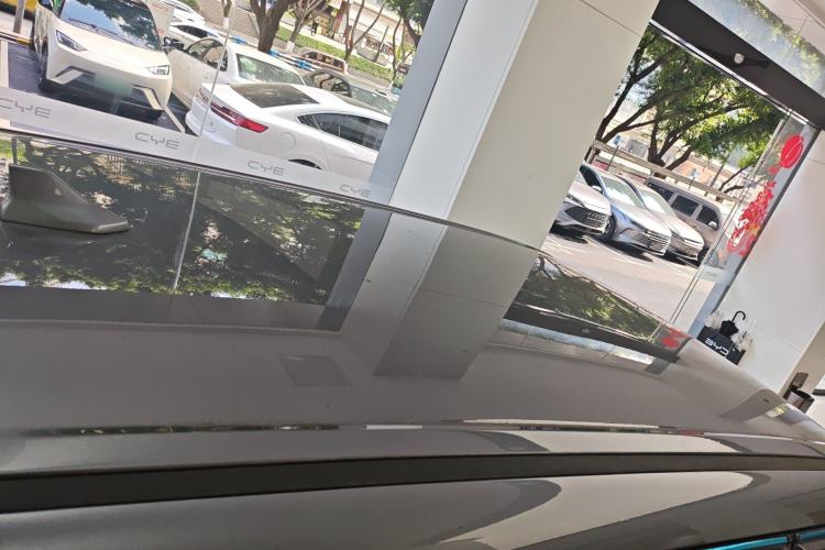 Used BYD Yuan UP 2024 401KM Leading Edition Roof