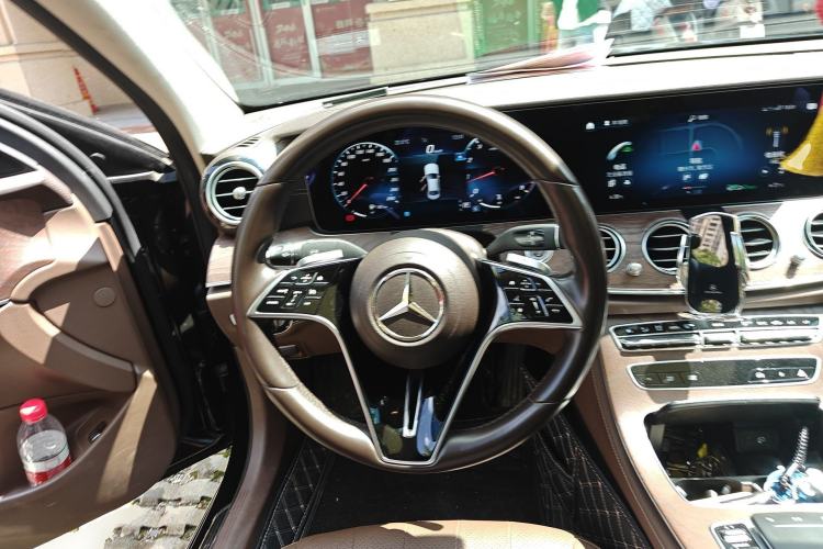 Used Mercedes-Benz E-Class 2022 Revised Version E 300 L Fashion Edition Steering Wheel