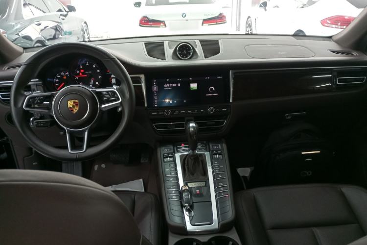 Used Porsche Macan 2021 Macan 2.0T Center Console