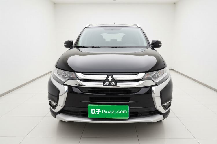 Used Mitsubishi Outlander 2018 2.0L Two-Wheel Drive Glory Edition 5 Seats