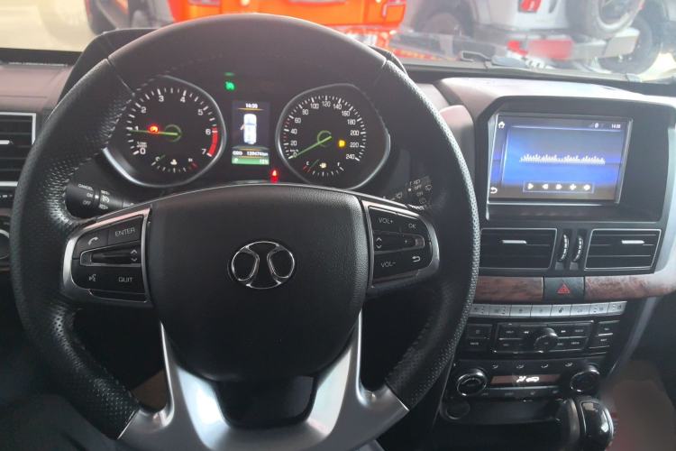 Used BAIC Off-Road BJ80 2018 2.3T Automatic Premium Version China V Emission Standard Center Console