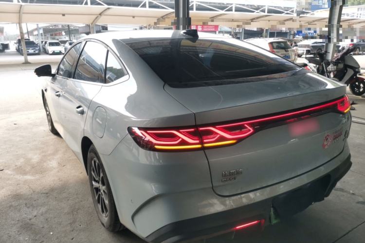 Used BYD Qin L 2025 DM-i Smart Drive 80KM Leading Model