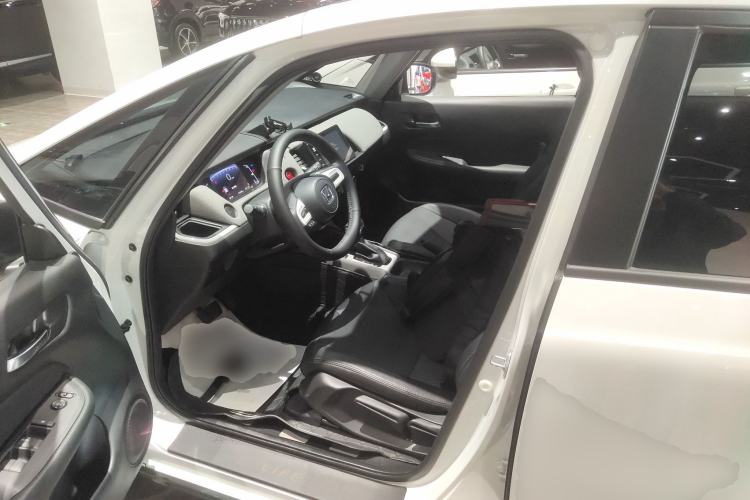 Used Honda LIFE 2023 1.5L CVT CRO-S Fun Edition
